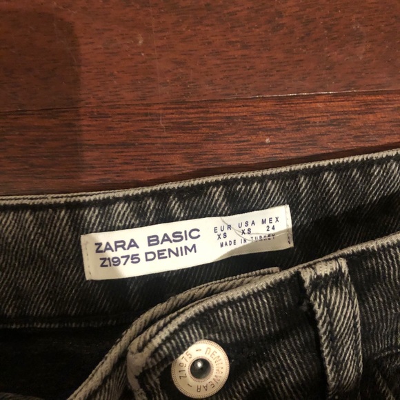 Zara Denim Skirt - Picture 4 of 4